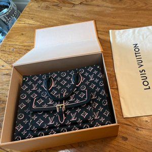 Limited Edition Louis Vuitton OnTheGo MM pink & black with receipt from BH store